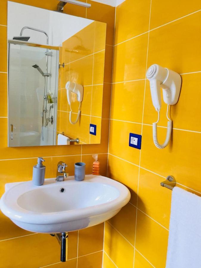 L'Alice B&B Salerno Luaran gambar